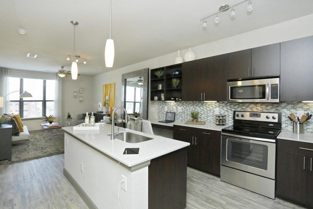 https://cdn.rentalbeast.com/listings/11020305_1737882773626.jpg.rbm