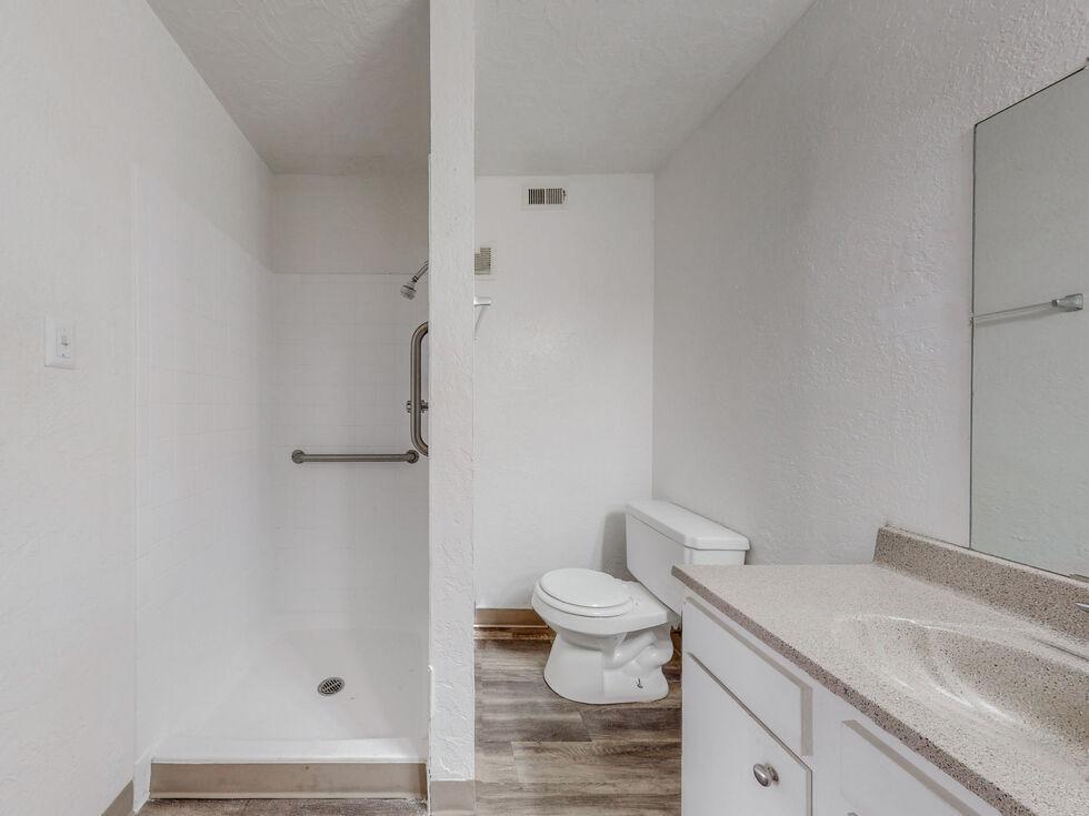 7303 Montgomery Blvd NE #J-227, Albuquerque, NM - 1,167 USD/ month