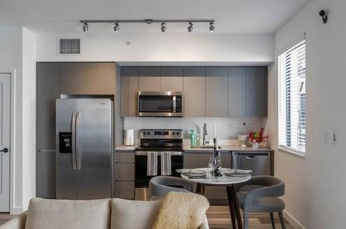 445 Hialeah Dr #E-110, Hialeah, FL - 2,860 USD/ month