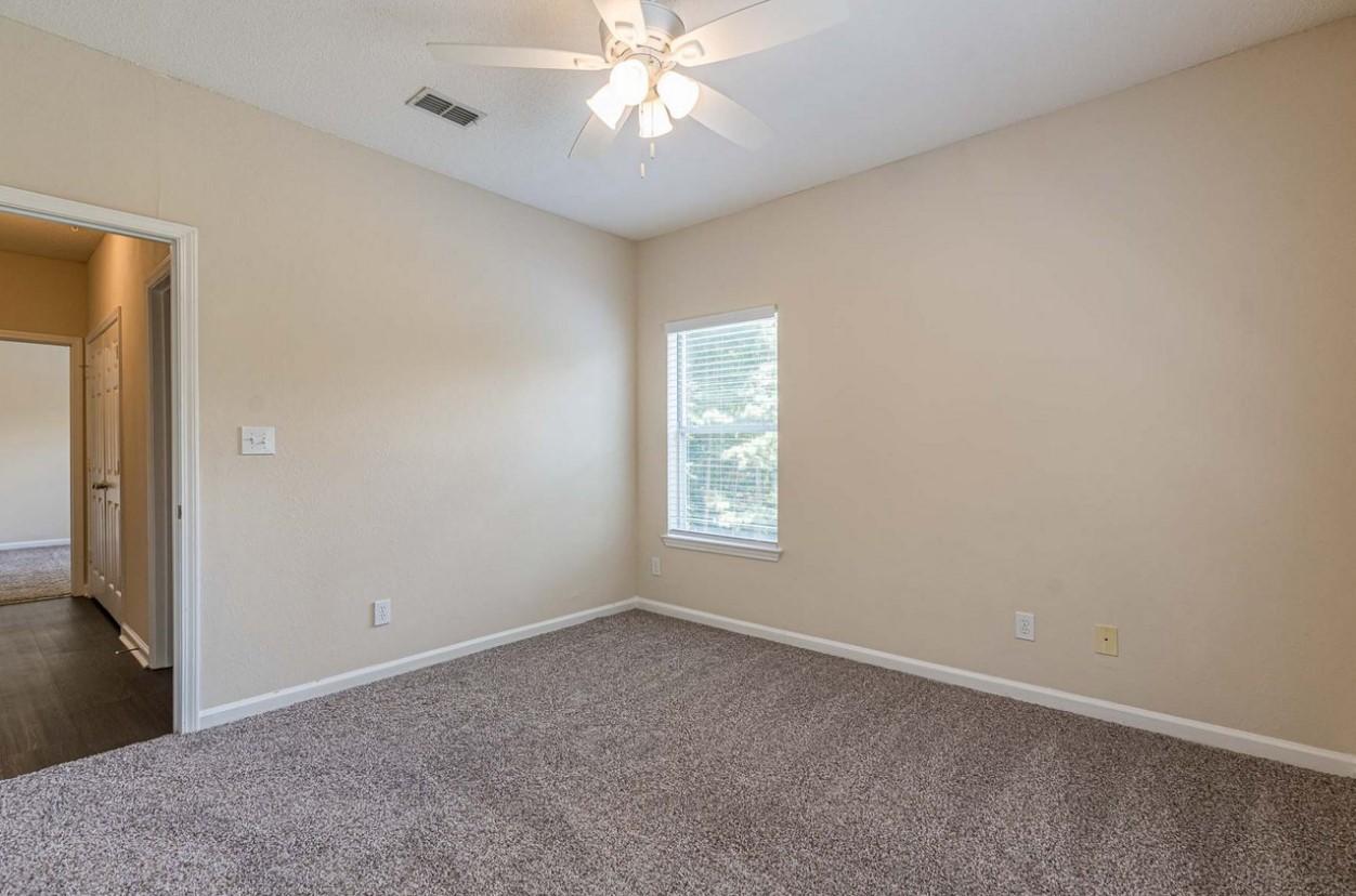 https://cdn.rentalbeast.com/listings/11065869_1738648772265.jpg.rbm