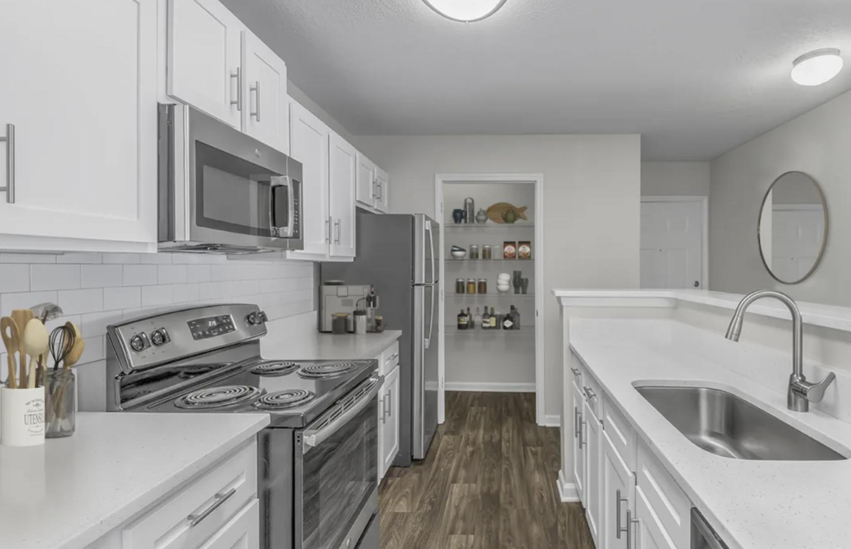 https://cdn.rentalbeast.com/listings/11066521_1738669798552.jpg.rbm