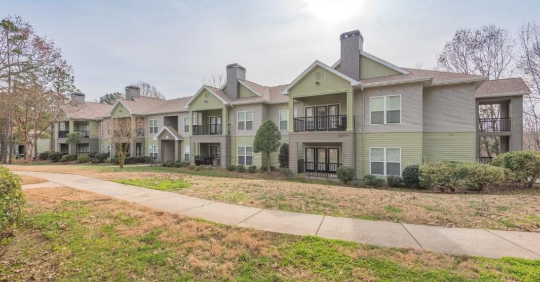 https://cdn.rentalbeast.com/listings/11066708_1738675401413.jpg.rbm