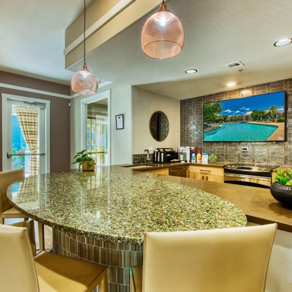 https://cdn.rentalbeast.com/listings/11078876_1738817092872.jpg.rbm