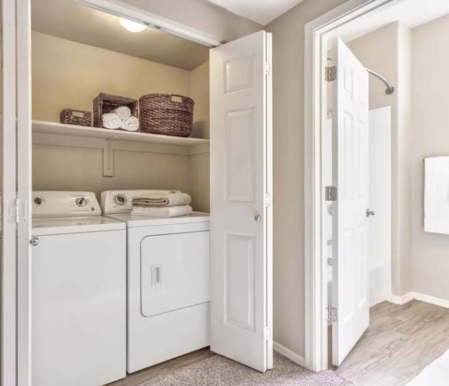 https://cdn.rentalbeast.com/listings/11085385_1738867575372.jpg.rbm
