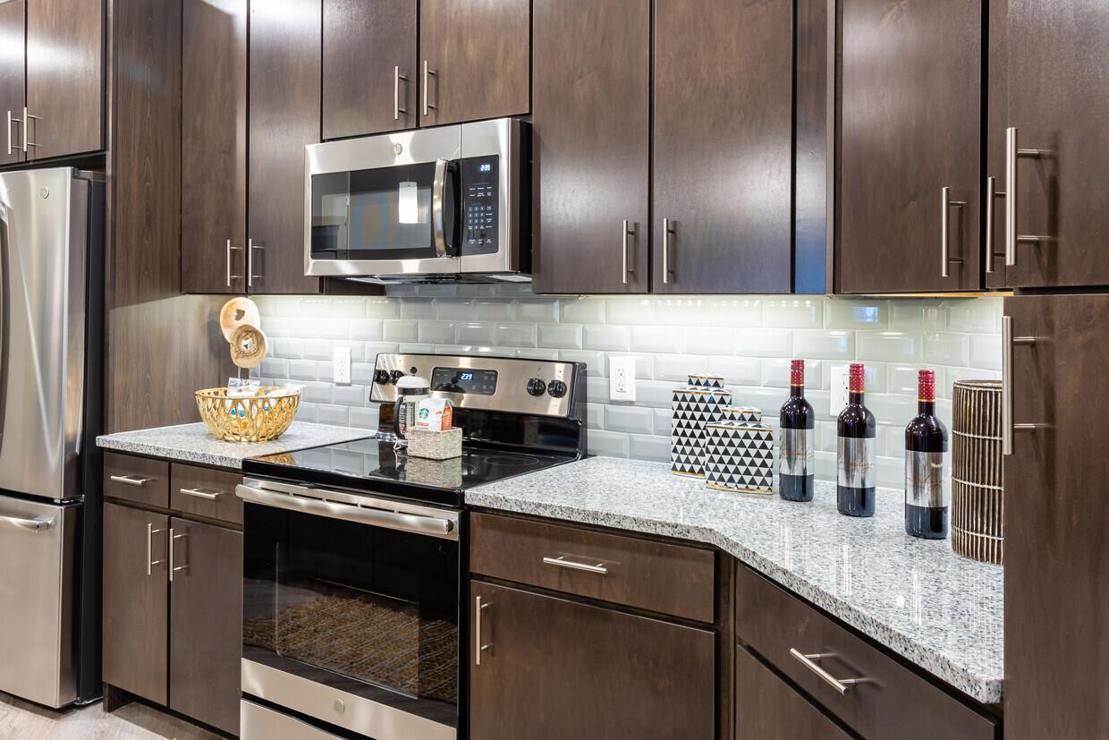 https://cdn.rentalbeast.com/listings/11087456_1738902928563.jpg.rbm