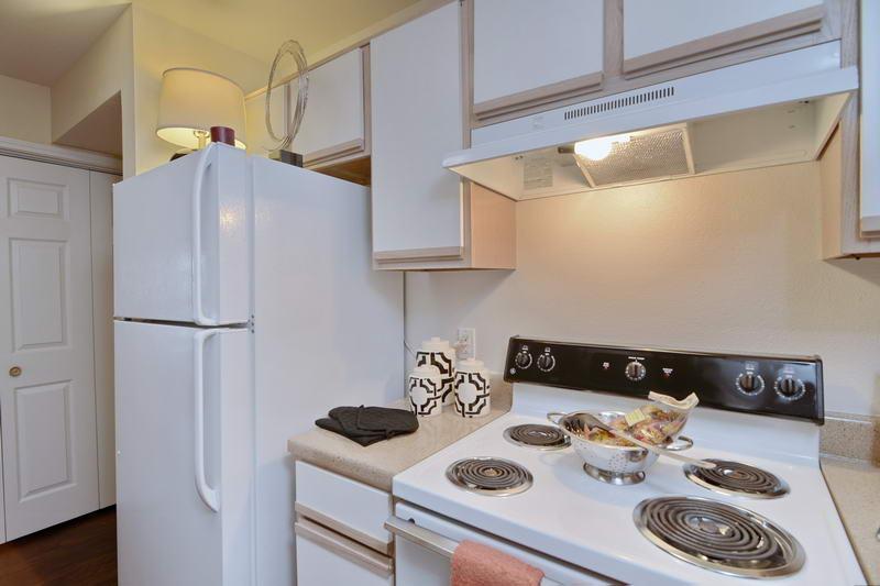 https://cdn.rentalbeast.com/listings/11091445_1738950259967.jpg.rbm