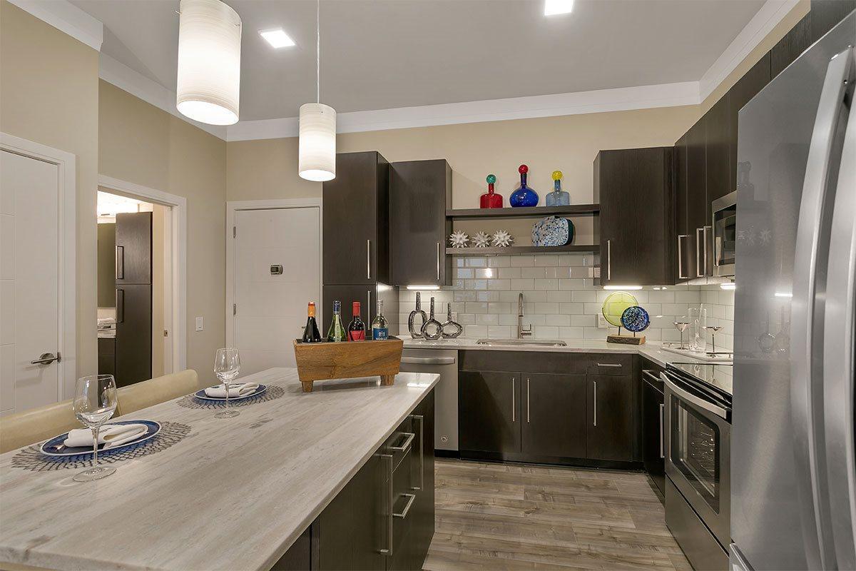 https://cdn.rentalbeast.com/listings/11102037_1739156122264.jpg.rbm