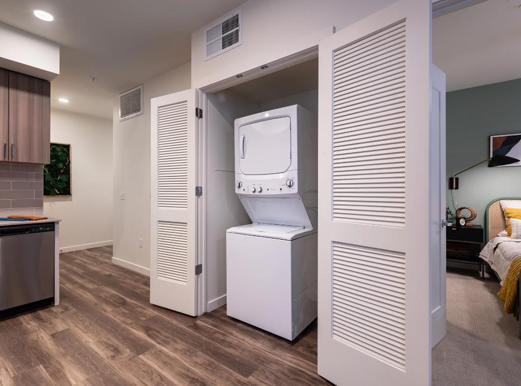 https://cdn.rentalbeast.com/listings/11103814_1739185744930.jpg.rbm