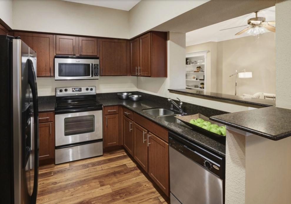 https://cdn.rentalbeast.com/listings/11106172_1739234356834.jpg.rbm
