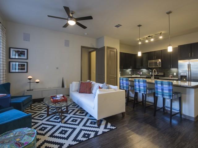 https://cdn.rentalbeast.com/listings/11112544_1739337229618.jpg.rbm