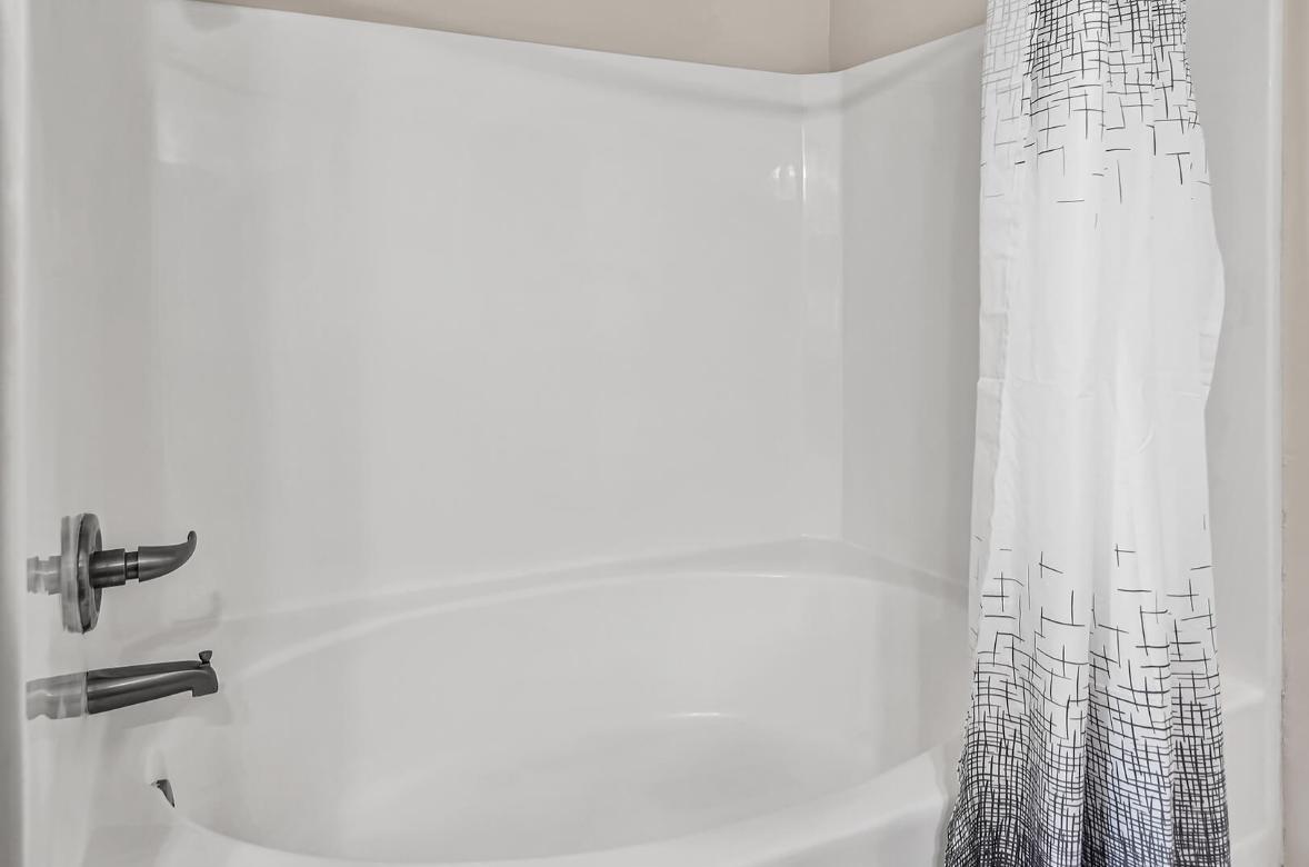 https://cdn.rentalbeast.com/listings/11112745_1739340074512.jpg.rbm