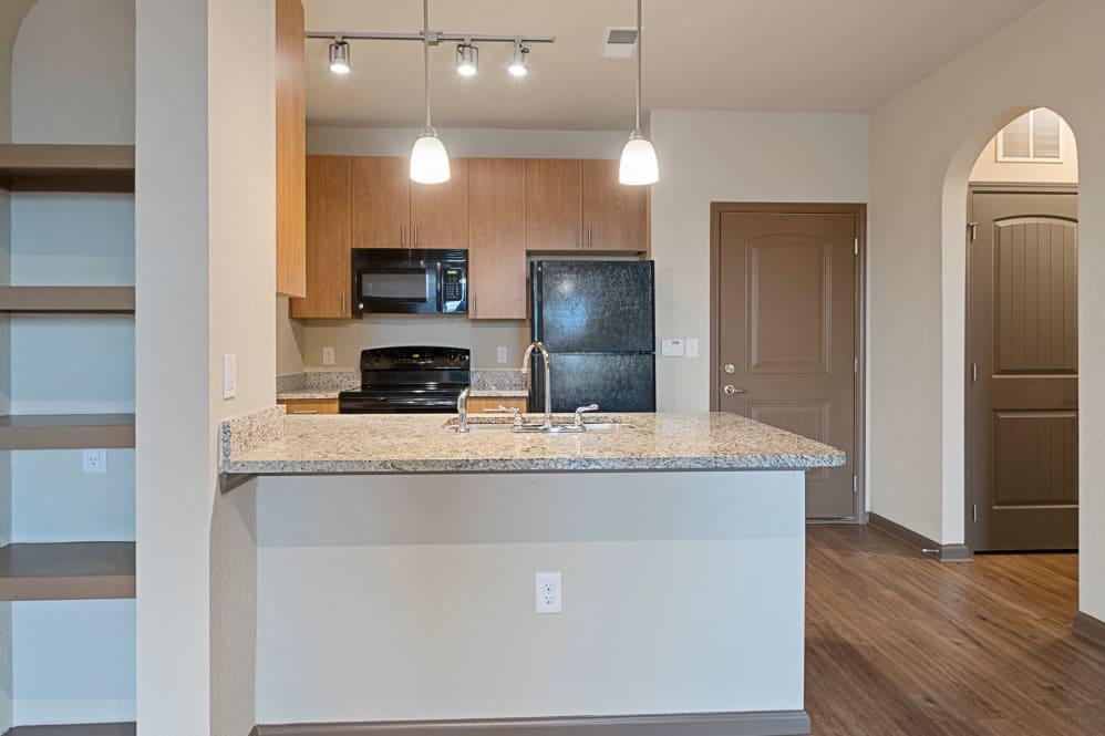 https://cdn.rentalbeast.com/listings/11115692_1739366338025.jpg.rbm