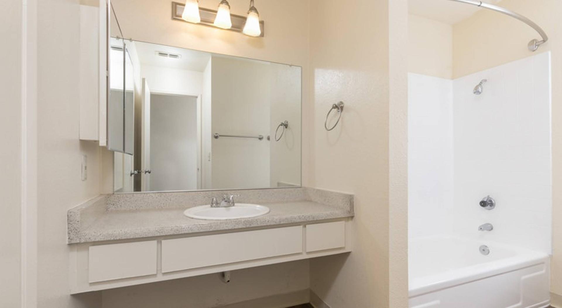 https://cdn.rentalbeast.com/listings/11121286_1739433823653.jpg.rbm