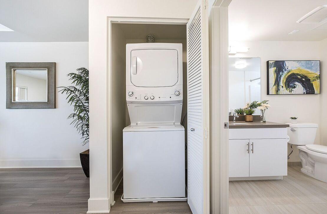 https://cdn.rentalbeast.com/listings/11121577_1739439394709.jpg.rbm
