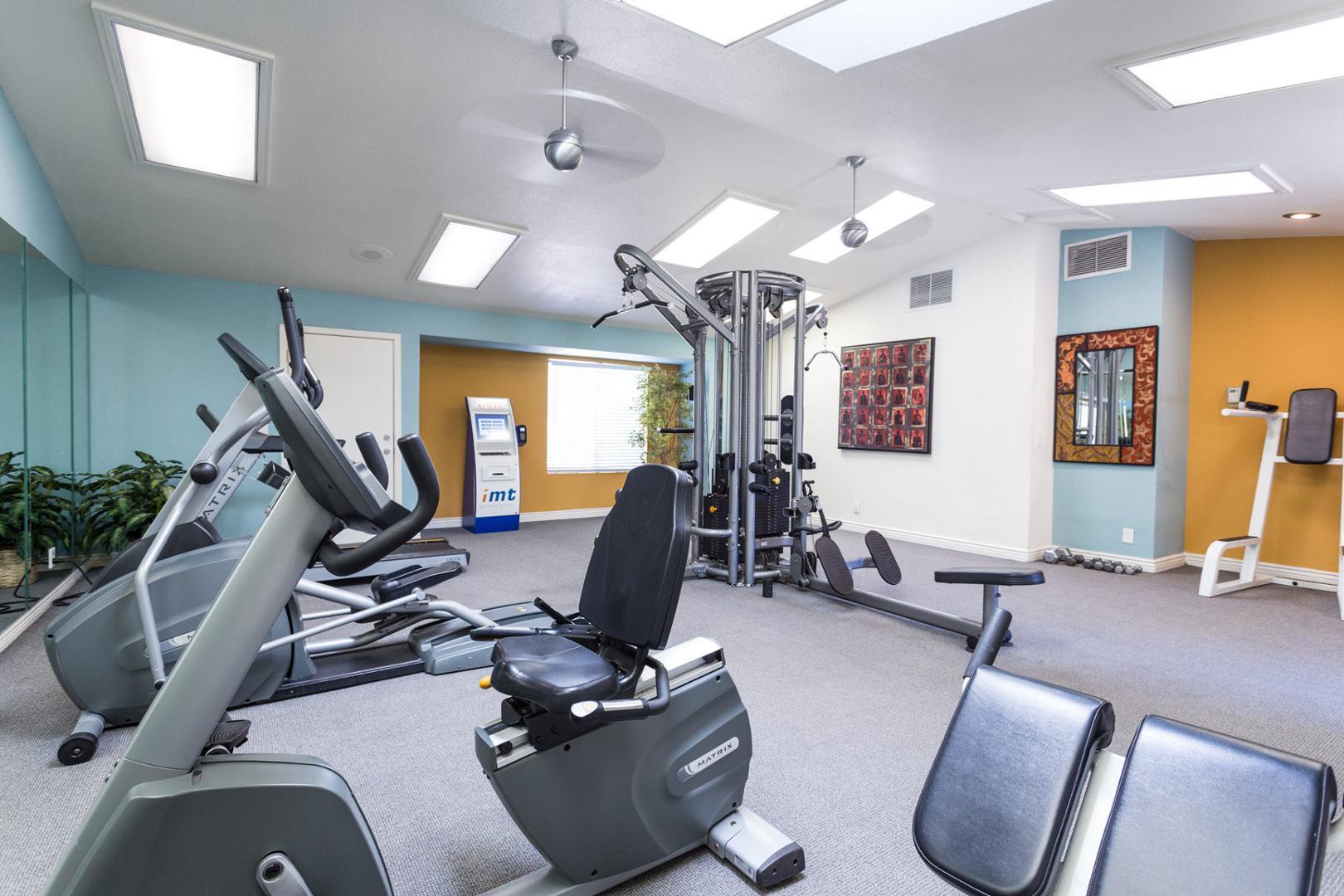 https://cdn.rentalbeast.com/listings/11121942_1739445836938.jpg.rbm
