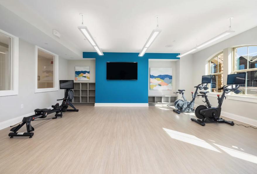 https://cdn.rentalbeast.com/listings/11129090_1739531134259.jpg.rbm