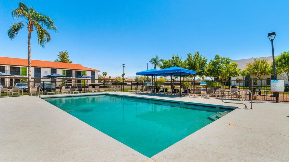 https://cdn.rentalbeast.com/listings/11132522_1739586170527.jpg.rbm