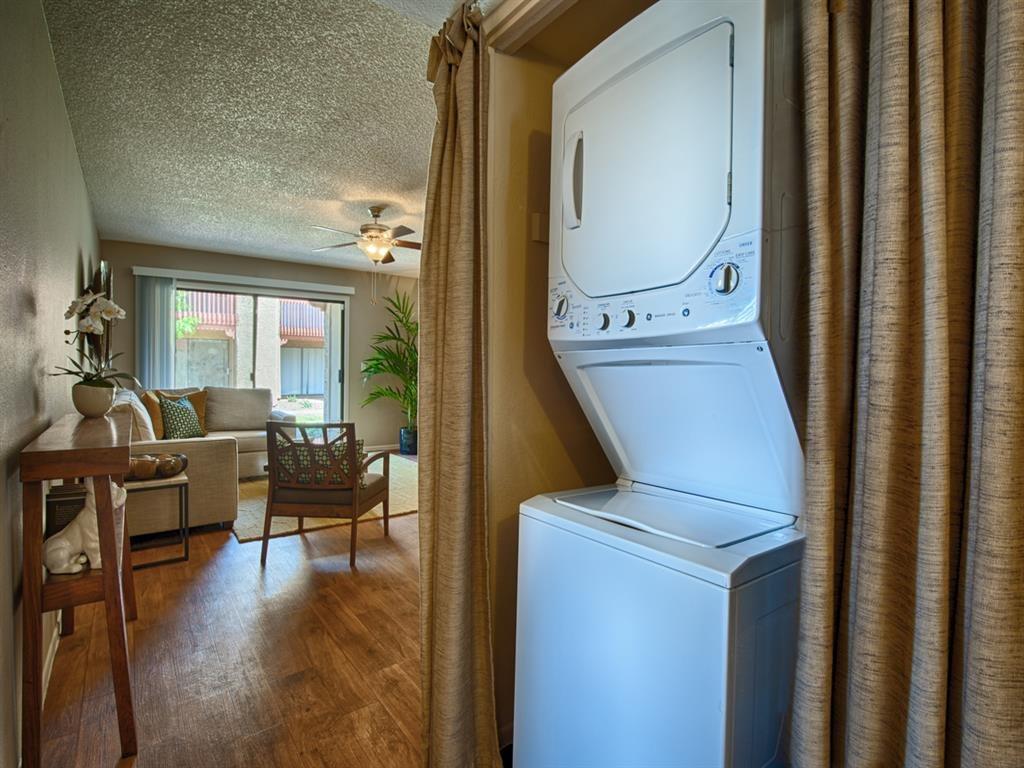 https://cdn.rentalbeast.com/listings/11133191_1739612972769.jpg.rbm