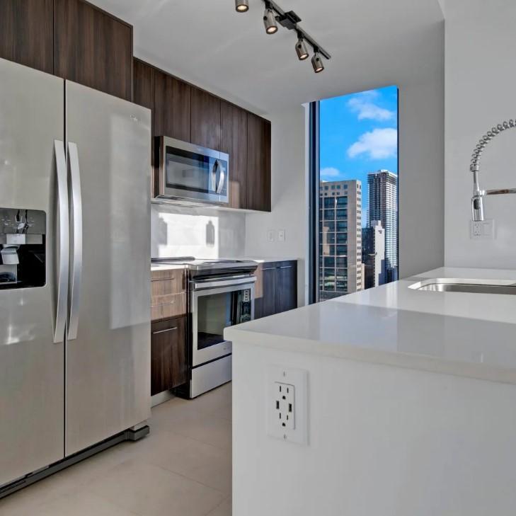https://cdn.rentalbeast.com/listings/11142035_1739784477422.jpg.rbm