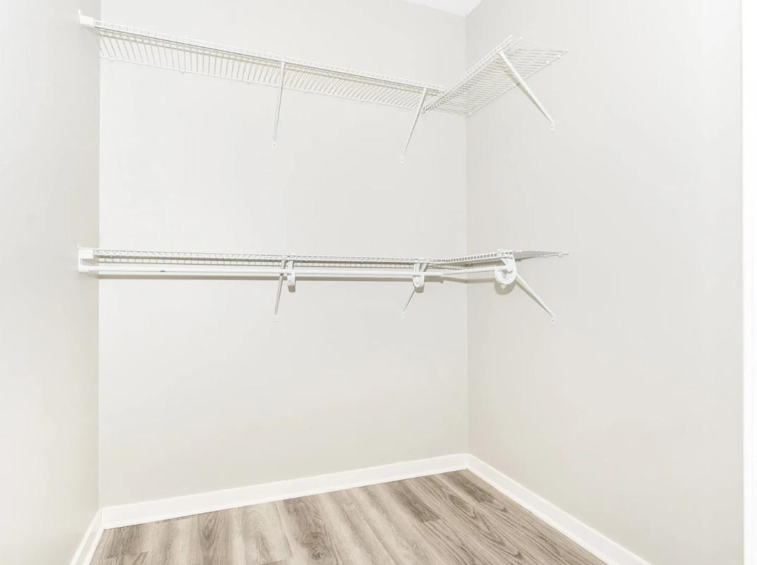 https://cdn.rentalbeast.com/listings/11144602_1739848302551.jpg.rbm