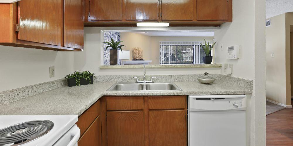 https://cdn.rentalbeast.com/listings/11145300_1739859480363.jpg.rbm