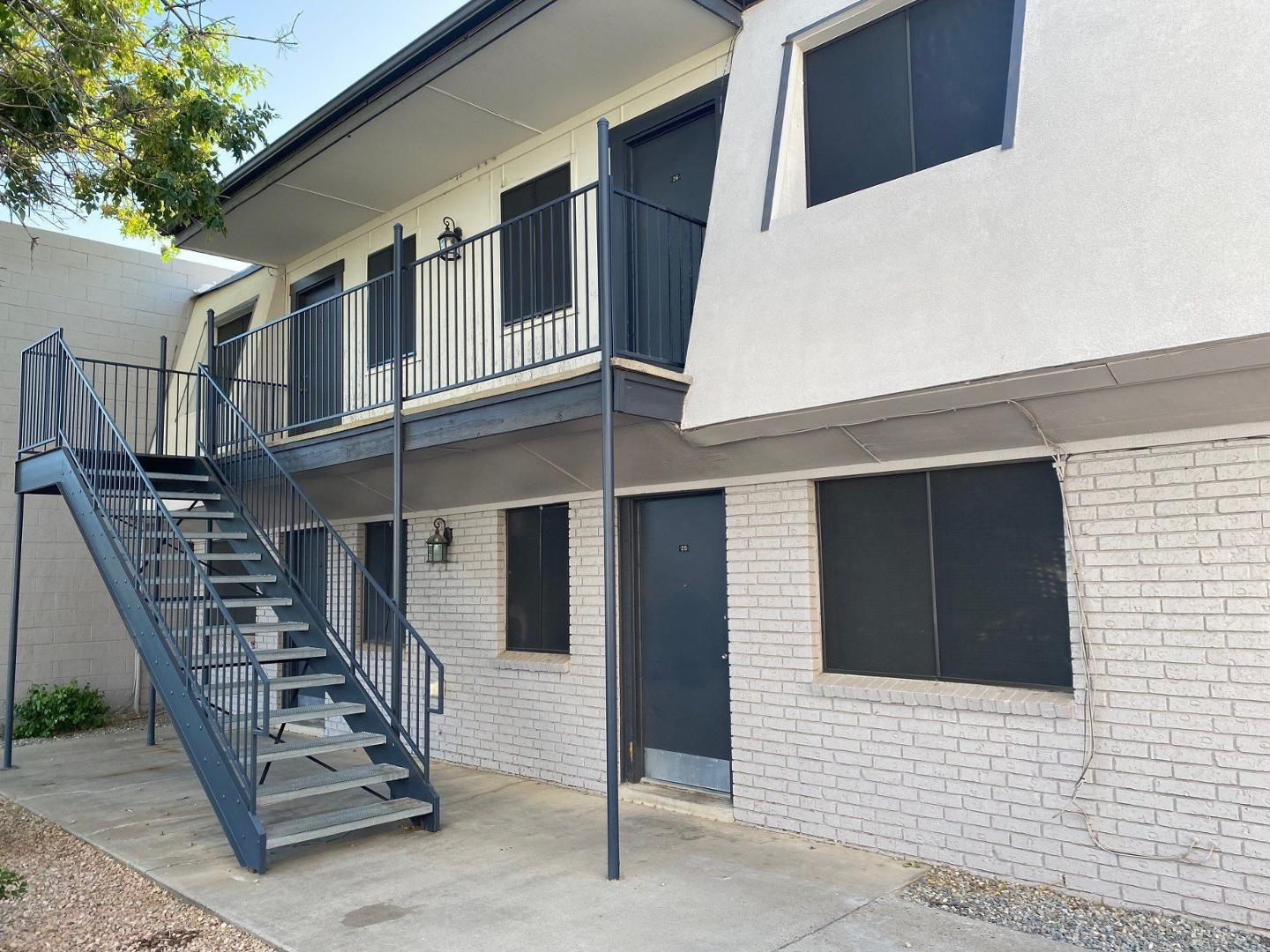 https://cdn.rentalbeast.com/listings/11146553_1739876089806.jpg.rbm