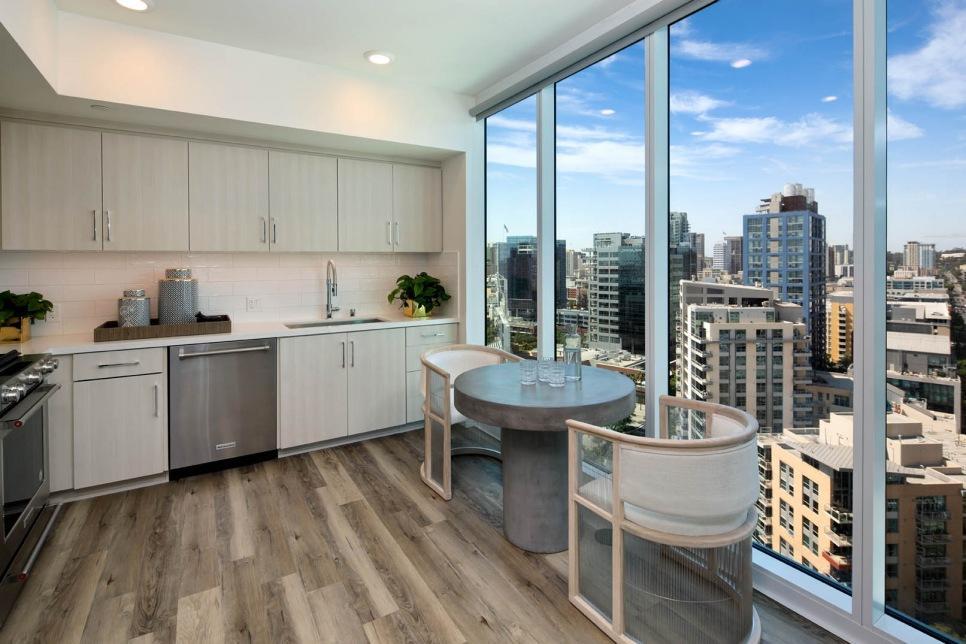 https://cdn.rentalbeast.com/listings/11146799_1739886883530.jpg.rbm