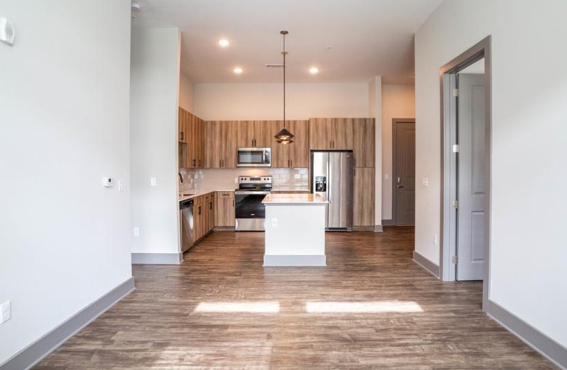 https://cdn.rentalbeast.com/listings/11151112_1739959840016.jpg.rbm