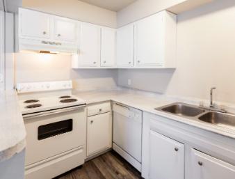 https://cdn.rentalbeast.com/listings/11159167_1740045935107.jpg.rbm