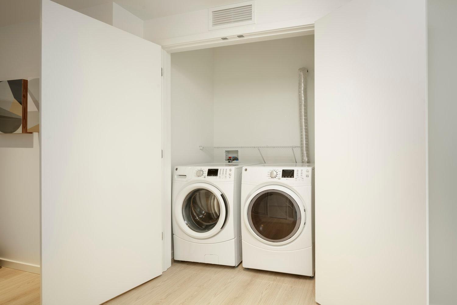 https://cdn.rentalbeast.com/listings/11162773_1740104103156.jpg.rbm