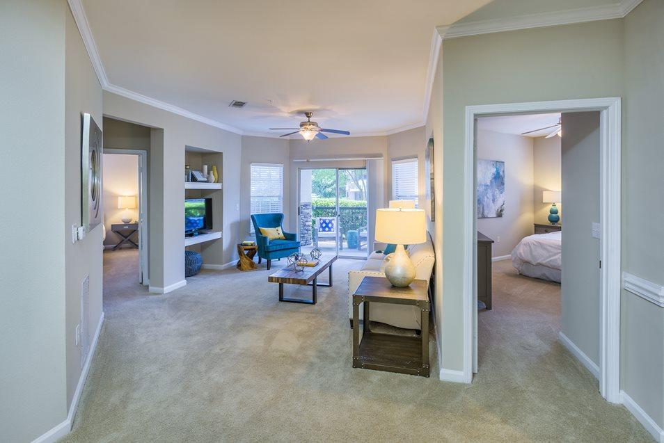 https://cdn.rentalbeast.com/listings/11165818_1740141486342.jpg.rbm