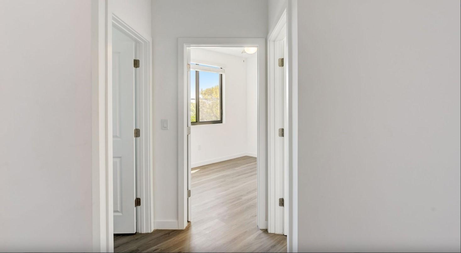 https://cdn.rentalbeast.com/listings/11177557_1740372159394.jpg.rbm