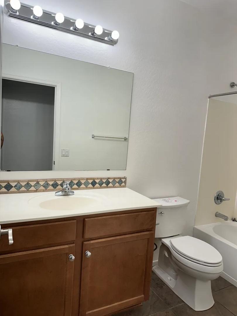 https://cdn.rentalbeast.com/listings/11178008_1740382460750.jpg.rbm