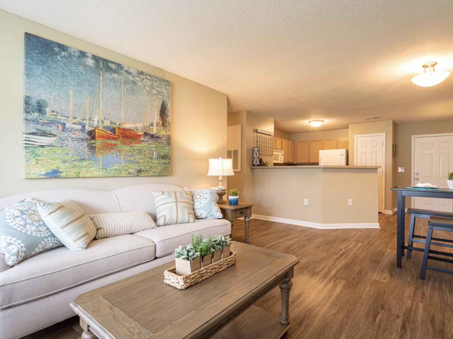 https://cdn.rentalbeast.com/listings/11178366_1740395888195.jpg.rbm