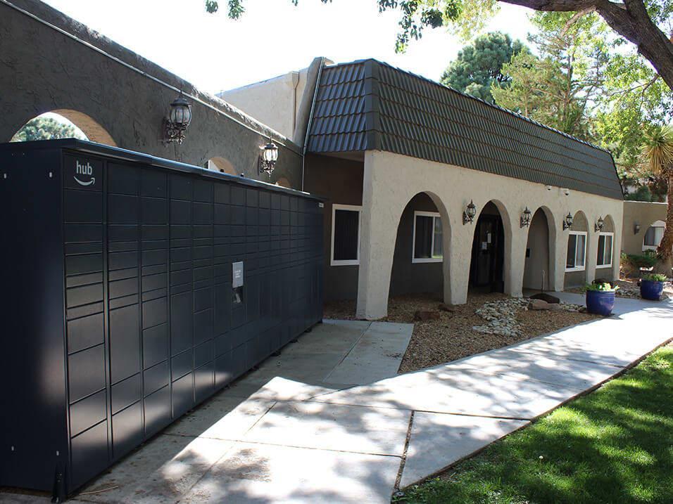 https://cdn.rentalbeast.com/listings/11181219_1740454563164.jpg.rbm