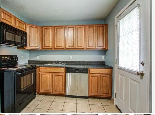 https://cdn.rentalbeast.com/listings/11181302_1740456604479.jpg.rbm