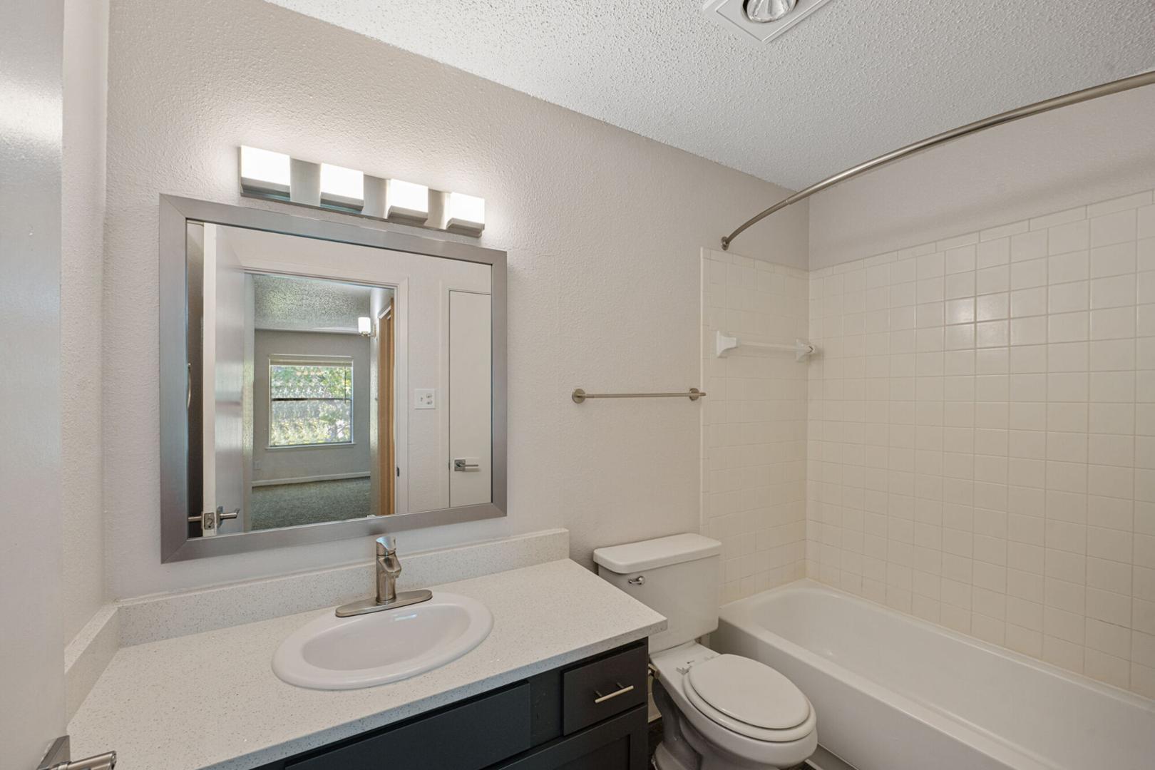 https://cdn.rentalbeast.com/listings/11181426_1740459986141.jpg.rbm