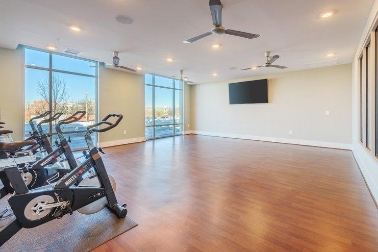 https://cdn.rentalbeast.com/listings/11181749_1740466706300.jpg.rbm