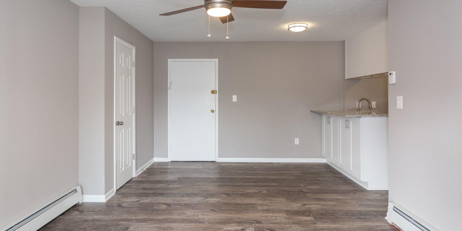 https://cdn.rentalbeast.com/listings/11182150_1740472556669.jpg.rbm