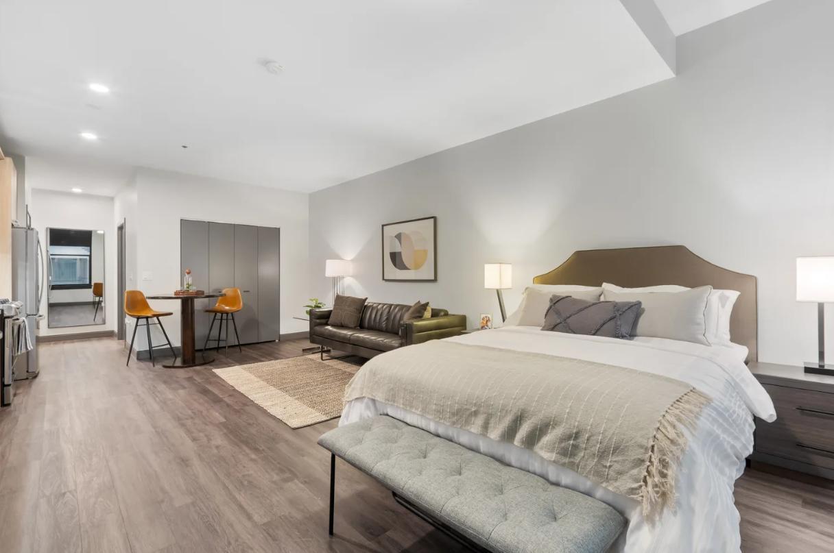 https://cdn.rentalbeast.com/listings/11188176_1740551769636.jpg.rbm