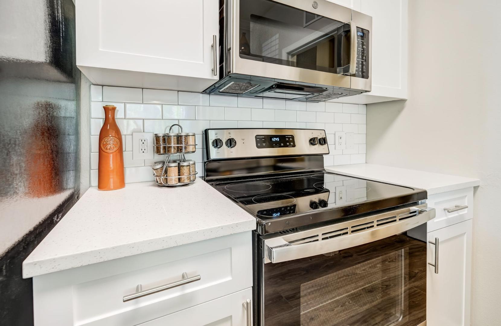 https://cdn.rentalbeast.com/listings/11189235_1740567424816.jpg.rbm