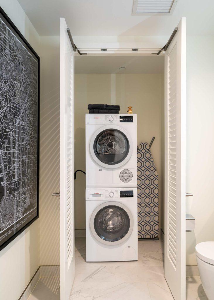 1000 W 8th Street #1719 - 2,669USD / month