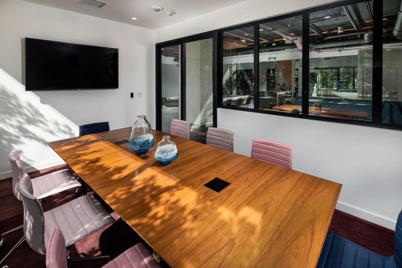 https://cdn.rentalbeast.com/listings/11193345_1740634062519.jpg.rbm