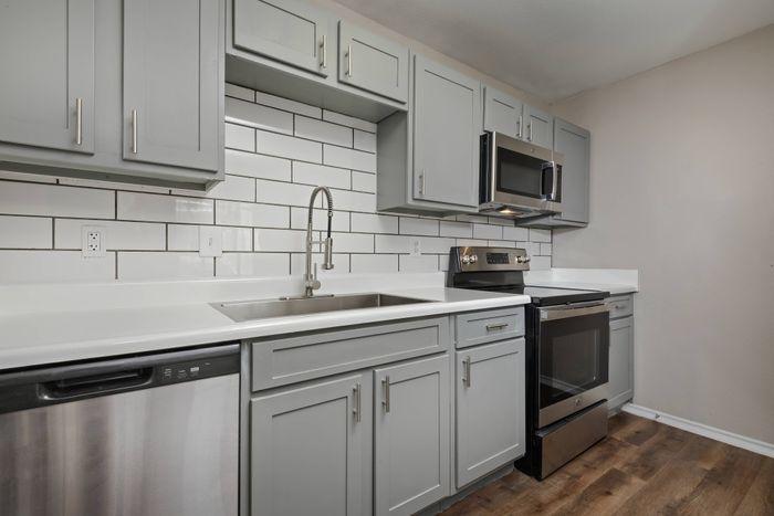 https://cdn.rentalbeast.com/listings/11197745_1740710493165.jpg.rbm