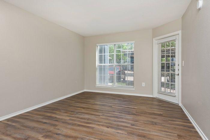 https://cdn.rentalbeast.com/listings/11197745_1740710493902.jpg.rbm