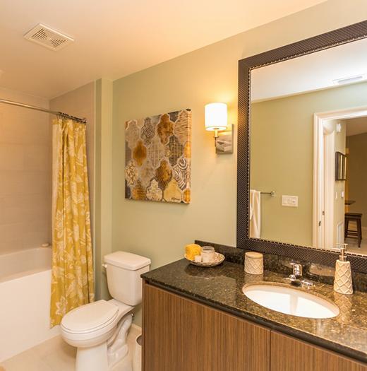 901 NW 97th Avenue #11V-201, Miami, FL - 2,255 USD/ month