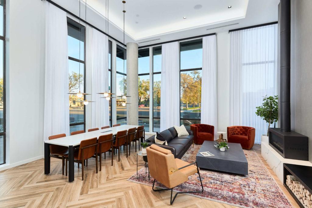 https://cdn.rentalbeast.com/listings/11215403_1740997082015.jpg.rbm