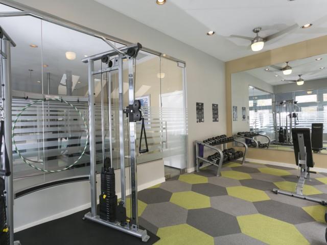 https://cdn.rentalbeast.com/listings/11231056_1741243160225.jpg.rbm