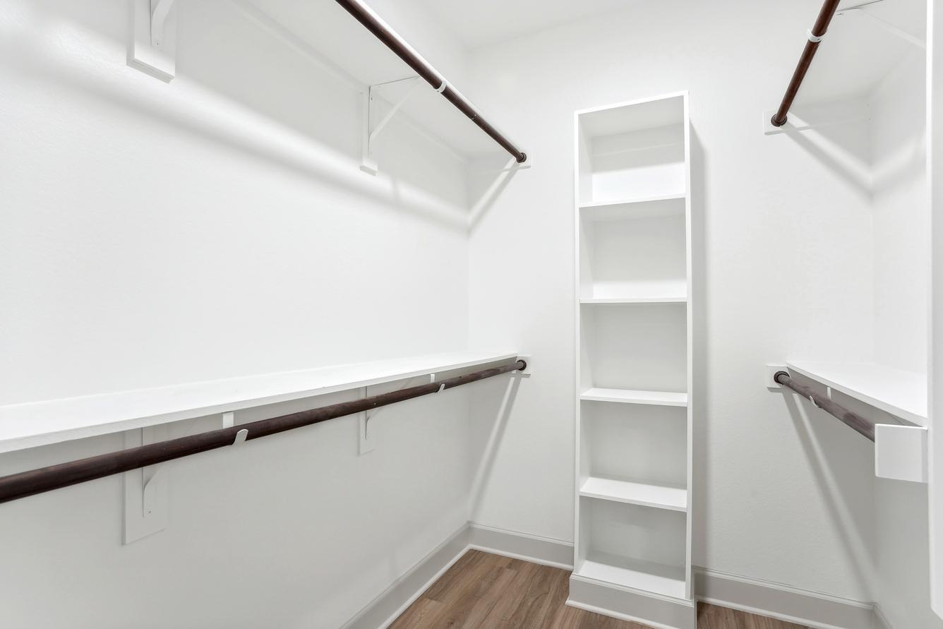https://cdn.rentalbeast.com/listings/11231217_1741244745654.jpg.rbm