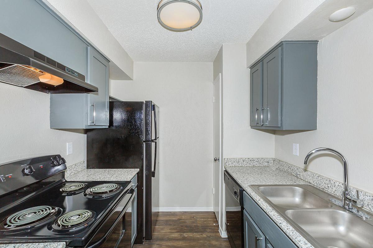 https://cdn.rentalbeast.com/listings/11234284_1741256093699.jpg.rbm